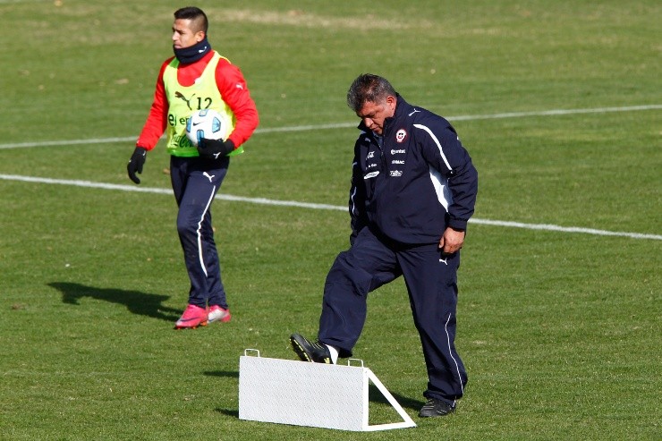 Claudio Borghi Alexis Sánchez