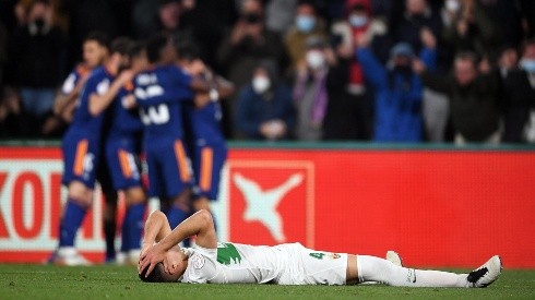 Diego González Polanco se lamenta tras la caída vs. Real Madrid. (Getty Images)