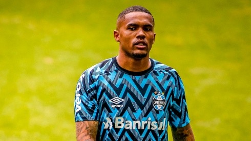 (Photo by Silvio Avila/Getty Images) - Camisa 10 não joga mais pelo Grêmio.