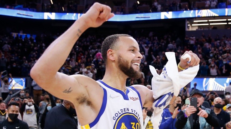 Stephen Curry y su tiro ganador NBA (Foto: Getty Images)