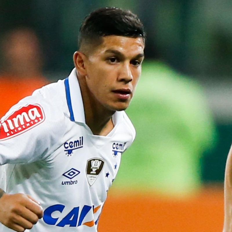 Lucas Romero não fica em silêncio após interesse do Cruzeiro