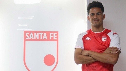 Oficial: Independiente Santa Fe sorprende a sus hinchas y repatria a un ídolo