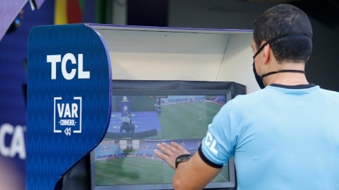 The use of VAR has become something ordinary in professional soccer.