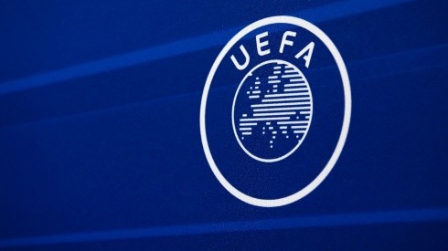 Logo de la UEFA, máximo ente del fútbol europeo.