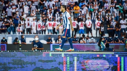 Beto da Silva fue pifiado en la 'Noche Blanquiazul' 2022 en su regreso a La Victoria. Foto: Movistar Deportes