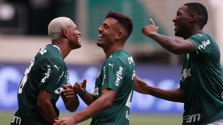 Foto: Cesar Greco - Danilo, Gabriel Menino e Patrick de Paula são só algumas opções de Abel Ferreira para o meio do Palmeiras