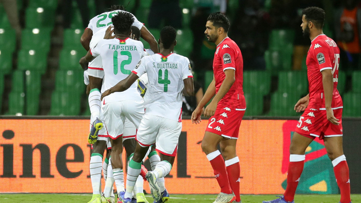 Festejo de gol de Burkina Faso.