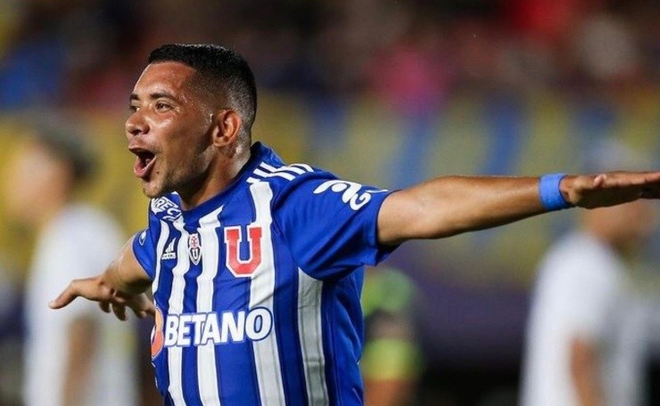 Palacios anotando su primer tanto con la camiseta con los azules ante Boca Juniors | Foto: U de Chile 