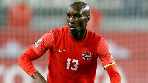 Atiba Hutchinson fired Canada to a victory over El Salvador with a strange goal.