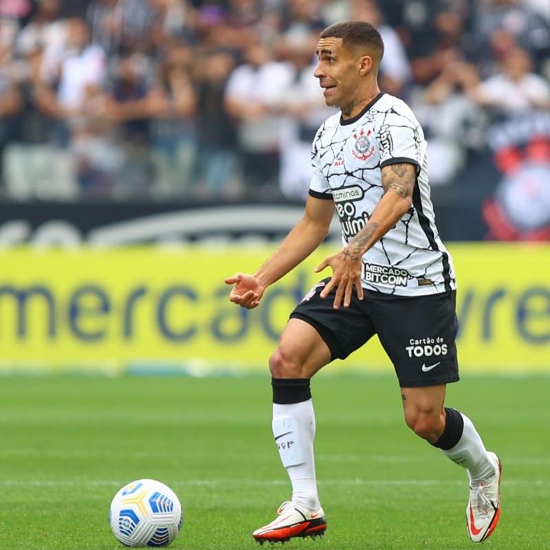 Gabriel aceita proposta do Internacional e não é mais jogador do Corinthians