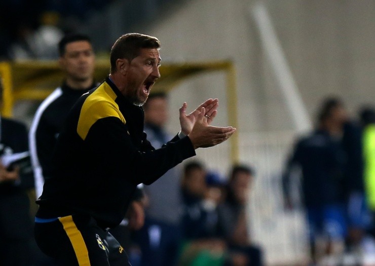 El estratega de los Piratas ve a los Cruzados con un nivel internacional | Foto: Agencia Uno 