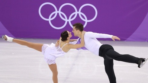 Natalia Zabiiako (left) and Alexander Enbert (right) of Olympic Athlete from Russia