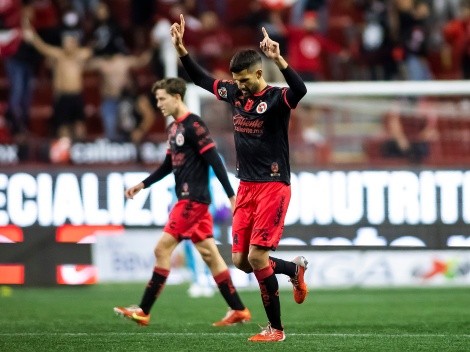 ¡Es un especialista! Tremendo golazo de Lisandro López para darle a Xolos su primera victoria