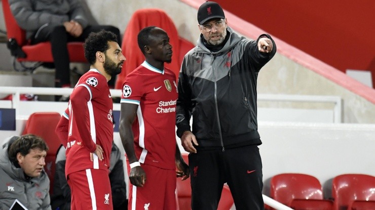 Jürgen Klopp con Salah y Mané