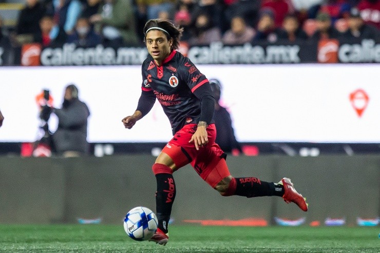 Montecinos sumo elogios en su debut ante Pumas | Foto: Getty Images 