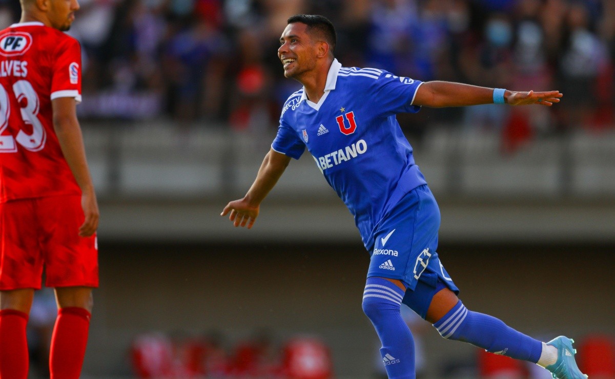 Cristian Palacios Tras Anotar Tres Goles Con La Camiseta De La ...