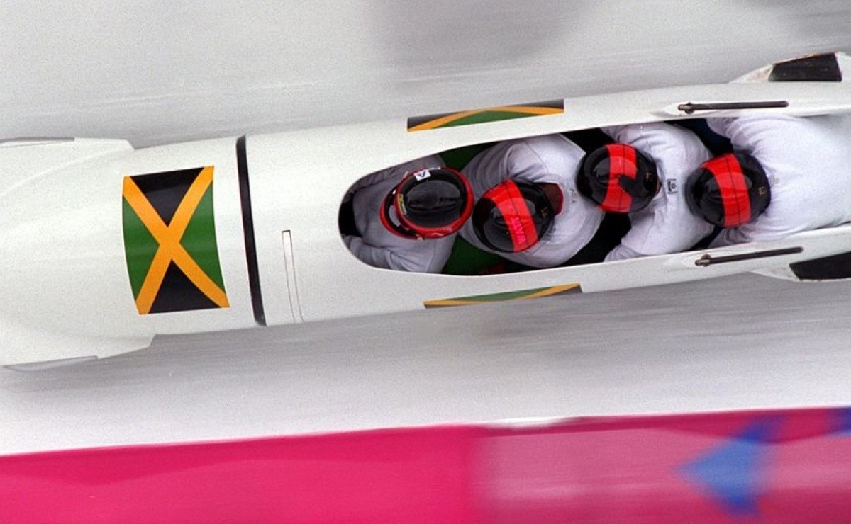 Winter Olympics 2022 How much does a 4-man bobsled weigh?