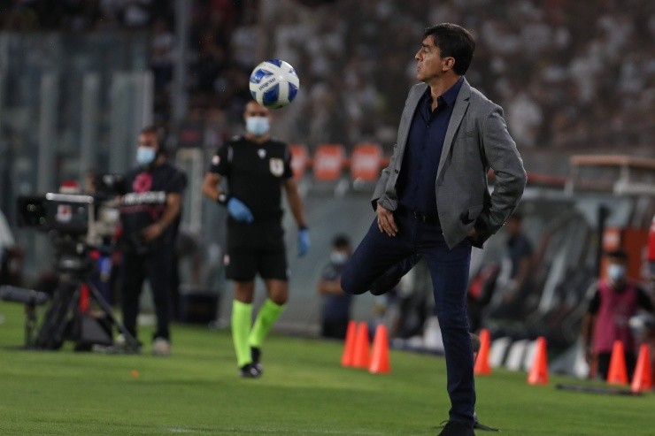 Gustavo Quinteros se mostró contento con el rendimiento de su 9 | Foto: Agencia Uno