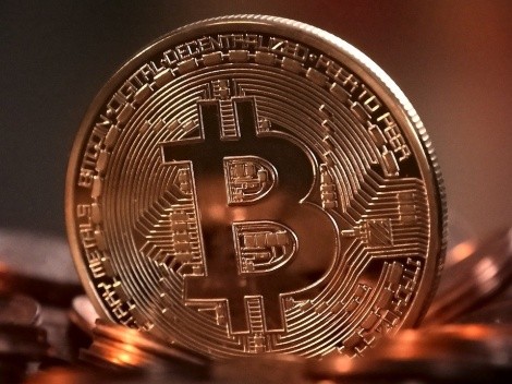 Bitcoin recua após autoridades confiscarem US$ 3,6 bilhões de criptomoedas roubadas nos EUA; investidores temem que valor seja despejado no mercado