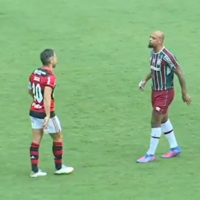 Felipe Melo não arrega e explica treta com ex-companheiro no Fla x Flu