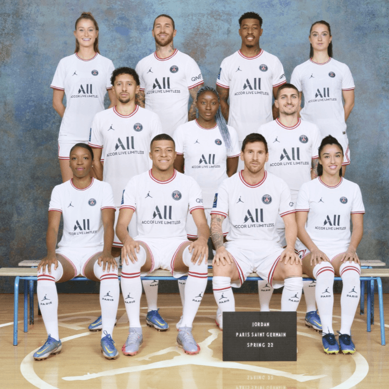 Un modelo de lujo: Messi presentó una camiseta que lo une a los míticos Bulls de Michael Jordan