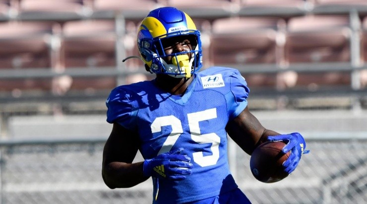 Running back Sony Michel #25 (Getty Images)