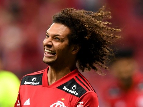 Arão pode ser ‘barrado’ no Flamengo e substituto chama atenção da torcida
