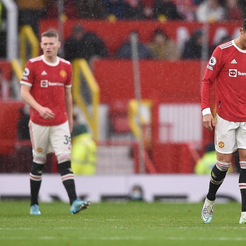 Manchester United no pudo saltar a la zona de Champions