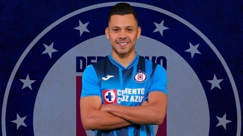 Ángel Romero fue incluido por primera vez en la convocatoria de Cruz Azul.