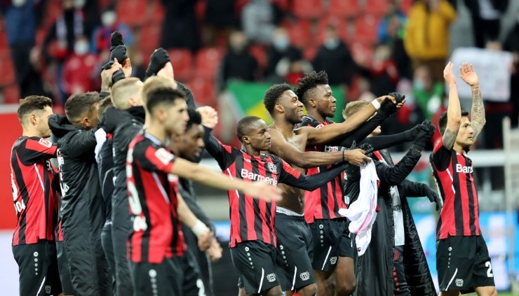 Aránguiz celebra con sus compañeros este importante triunfo | Foto: Getty Images 