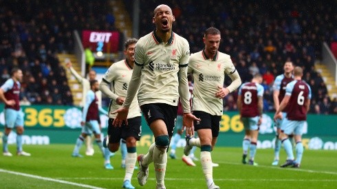 Fabinho festeja su gol