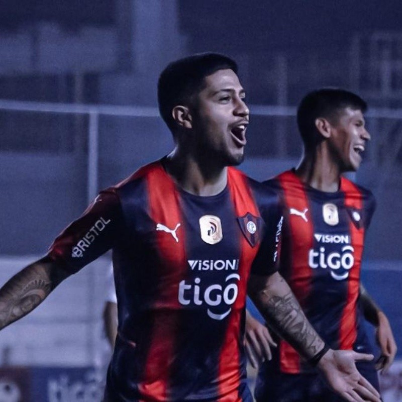 VIDEO | Sergio Díaz convirtió un golazo de larga distancia para Cerro Porteño