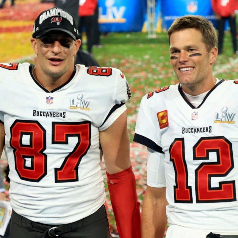 Tom Brady: I Certainly Hope Gronk Plays In 2022 