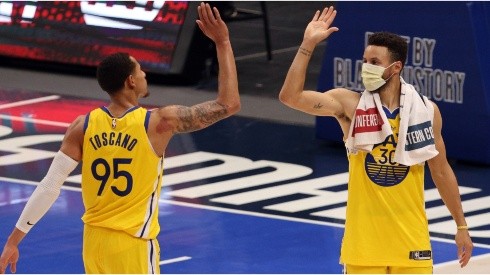 Toscano y Curry en Golden State Warriors.