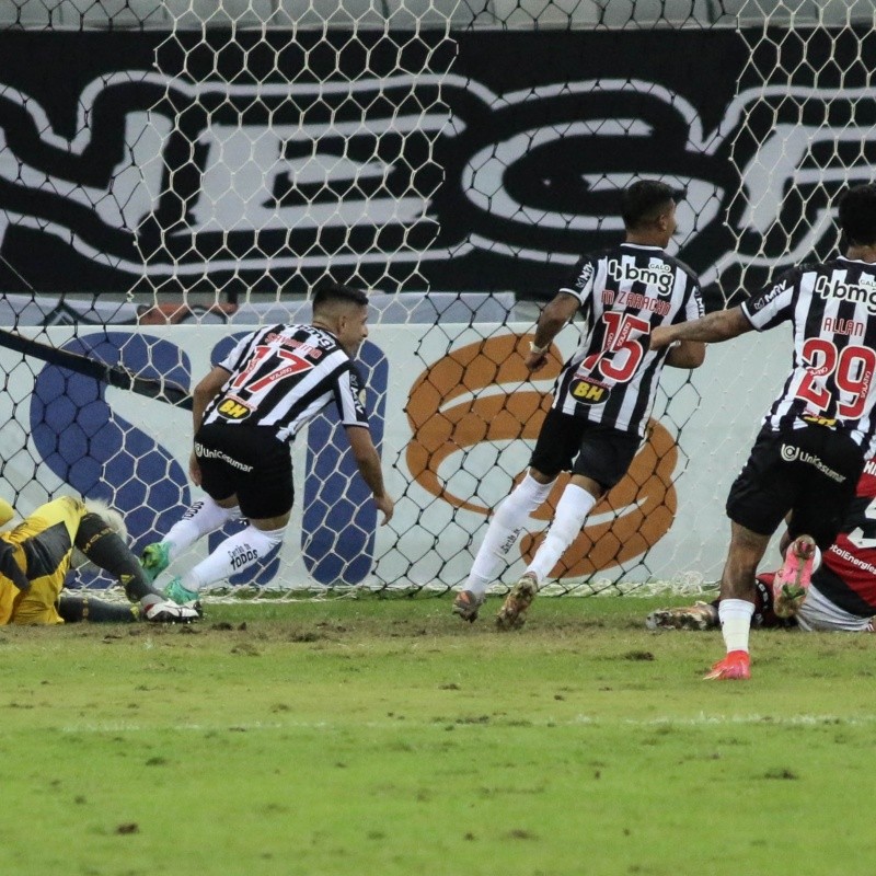 "Está com pegada"; jornalista crava favoritismo de Galo contra o Flamengo na final da Supercopa