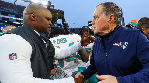 Brian Flores (left) and Bill Belichick.