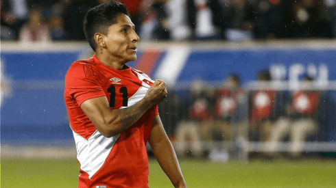 Raúl Ruidíaz estará en la última fecha doble de las Eliminatorias Sudamericanas. Foto: Andina