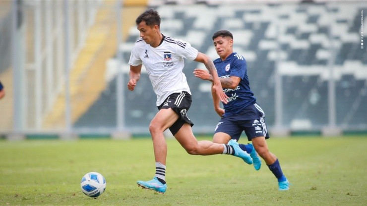 Villanueva se lució anotando un doblete | Foto: Colo Colo 