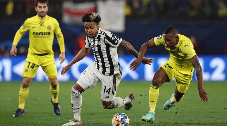 Weston McKennie of Juventus takes on Pervis Estupinan of Villarreal CF (Getty Images)