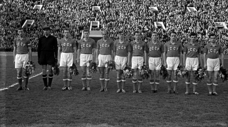 Selección de la Unión Soviética, en 1960, en el Estadio Olímpico de Moscú (Getty)