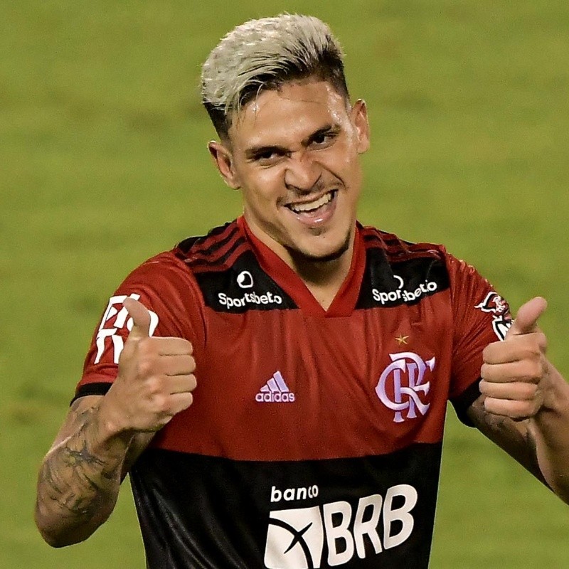 Pedro aceita investida do Palmeiras e martelo é batido pelo Flamengo