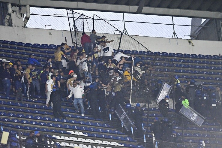 Afición Pumas estadio Azteca