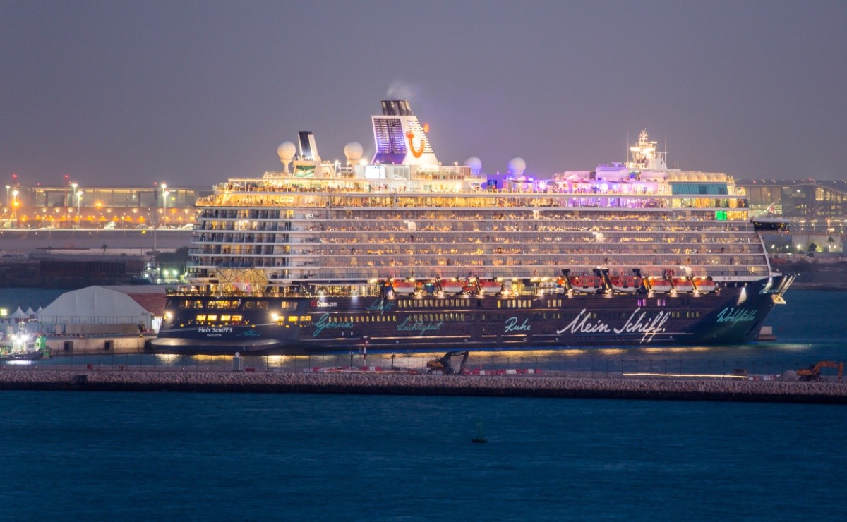 cruise ship qatar to dubai
