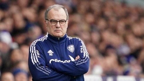 Marcelo Bielsa dejó de ser el entrenador de Leeds.