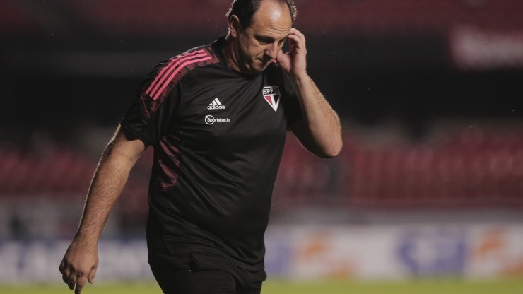 Rogério Ceni pode perder "Made in Cotia'' no São Paulo (Foto: Ettore Chiereguini/AGIF)