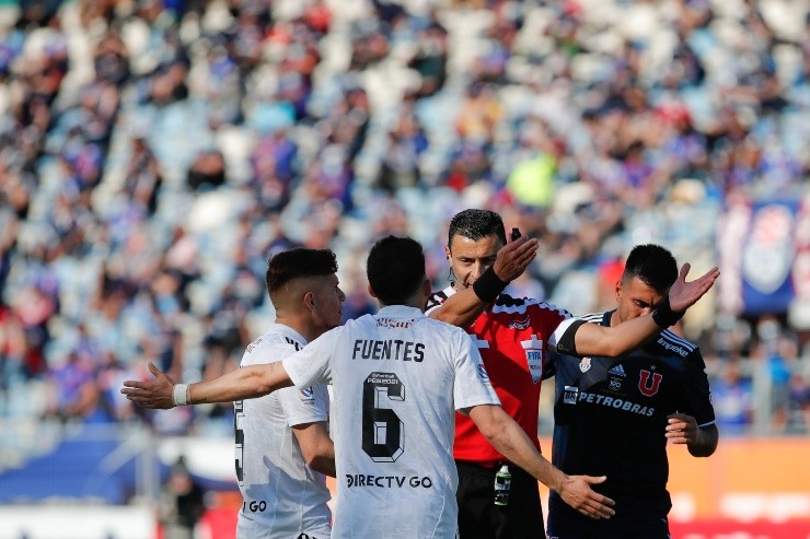 Tobar dirigió el último Superclasico, en donde Colo Colo derrotó por 3-1 a la U | Foto: Agencia Uno 