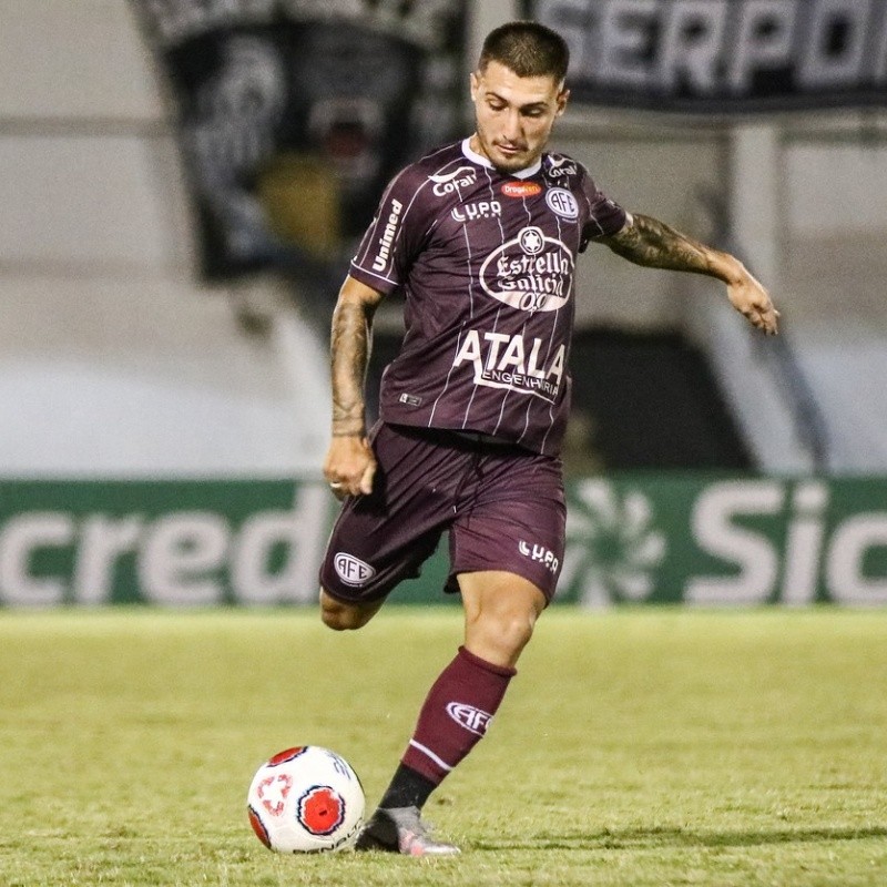 Thomaz, da Ferroviária, aponta erro da arbitragem e superioridade do time na Copa do Brasil