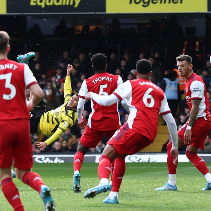 VIDEO| El golazo de chilena de Cucho Hernández ante Arsenal