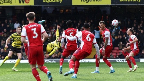 Golazo de Cucho Hernández en el Watford-Arsenal