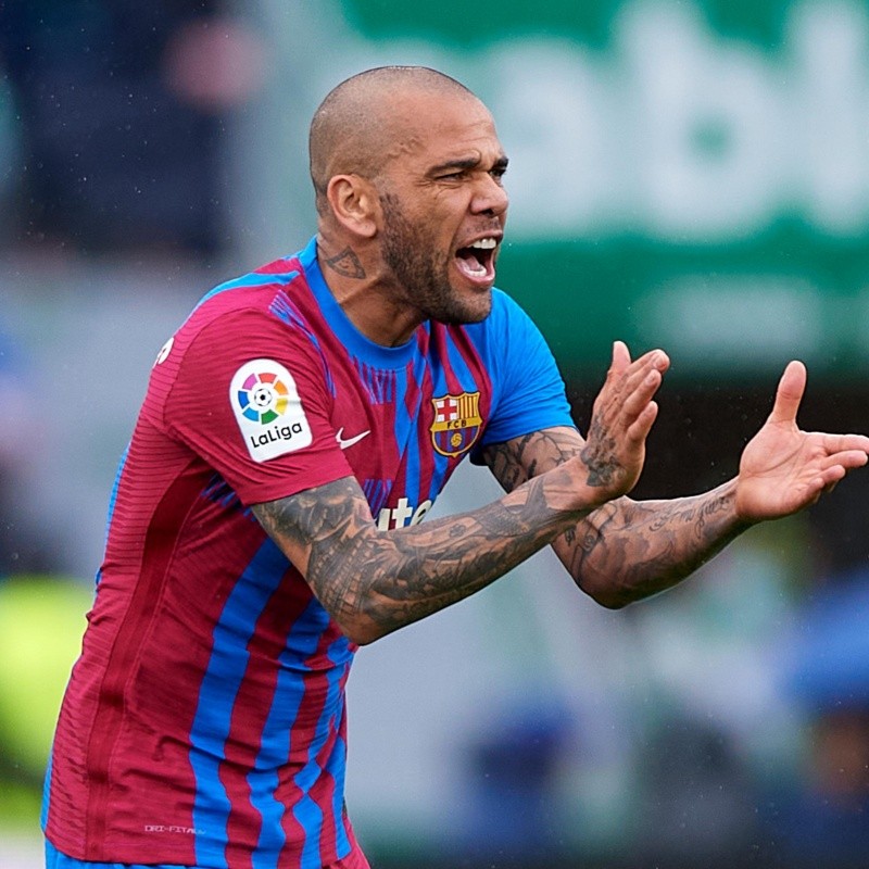 Barcelona prepara una nueva oferta para Dani Alves